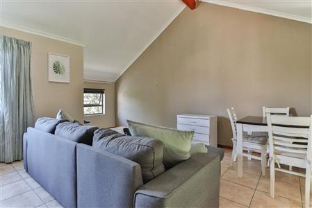 False - Townhouse For Sale in Broadacres, Sandton, Gauteng - M121011