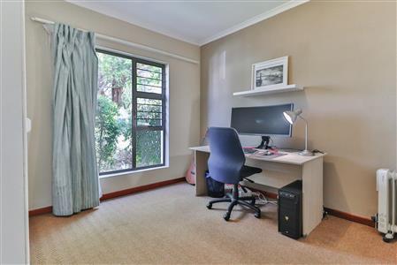 False - Townhouse For Sale in Broadacres, Sandton, Gauteng - M121011