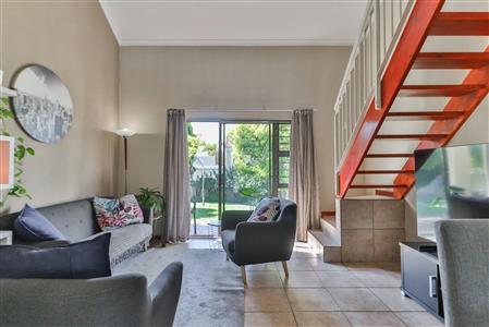 False - Townhouse For Sale in Broadacres, Sandton, Gauteng - M121011