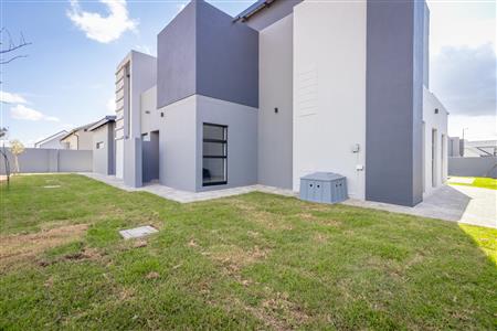 False - House for sale in Midstream Estate, Centurion - M121001