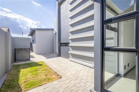 False - House for sale in Midstream Estate, Centurion - M121001