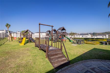 False - Apartment for sale in Fourways, Sandton - M121069