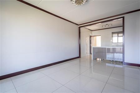 False - Apartment for sale in Fourways, Sandton - M121069