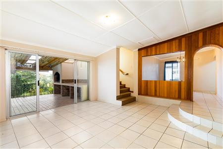 False - House For Sale in Riversdale, Western Cape - M121128