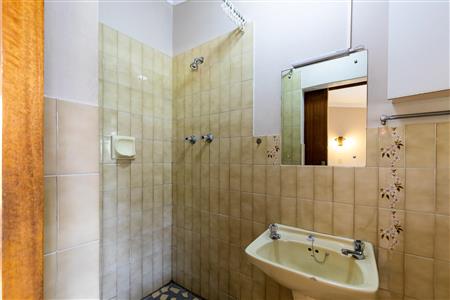 False - House For Sale in Riversdale, Western Cape - M121128