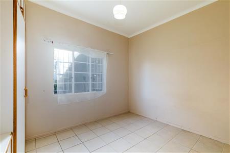 False - House For Sale in Riversdale, Western Cape - M121128