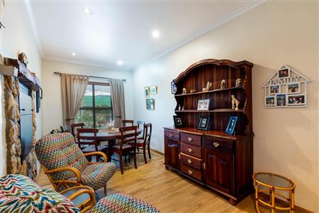 False - House For Sale in Riversdale, Western Cape - M121219