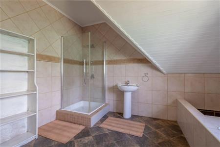False - House For Sale in Heidelberg Central, Heidelberg, Gauteng - M121241
