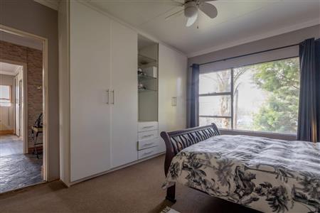 False - House For Sale in Heidelberg Central, Heidelberg, Gauteng - M121241