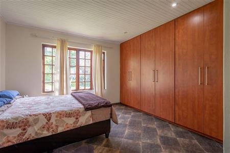 False - House For Sale in Heidelberg Central, Heidelberg, Gauteng - M121241
