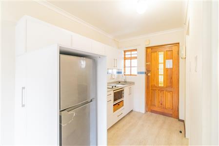 False - Apartment For Sale in St Georges Park, Port Elizabeth, Eastern Cape - M121281