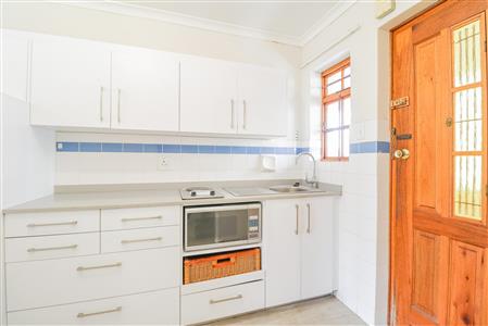 False - Apartment For Sale in St Georges Park, Port Elizabeth, Eastern Cape - M121281