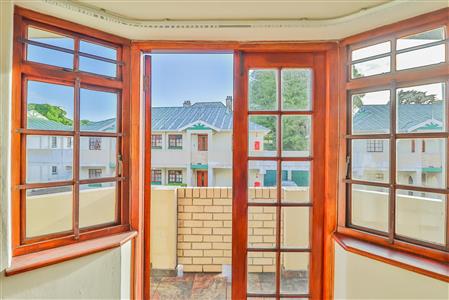 False - Apartment For Sale in St Georges Park, Port Elizabeth, Eastern Cape - M121281