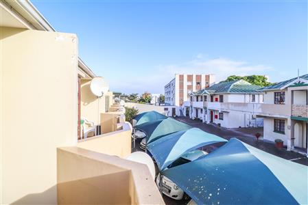 False - Apartment For Sale in St Georges Park, Port Elizabeth, Eastern Cape - M121281
