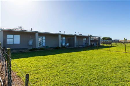 False - Farm For Sale in Glentana, Groot Brakrivier, Western Cape - M121346