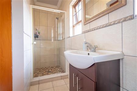False - House Sold in Fourways, Sandton, Gauteng - M121504