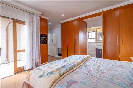False - House Sold in Fourways, Sandton, Gauteng - M121504
