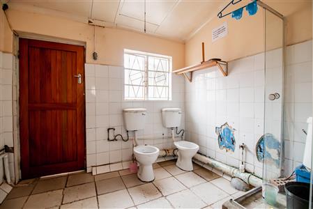 False - House For Sale in King Williams Town Central, King Williams Town, Eastern Cape - M121531