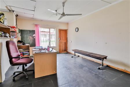 False - House For Sale in King Williams Town Central, King Williams Town, Eastern Cape - M121531