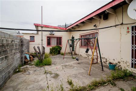 False - House For Sale in King Williams Town Central, King Williams Town, Eastern Cape - M121531
