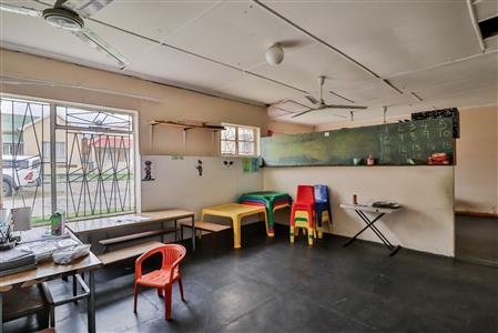 False - House For Sale in King Williams Town Central, King Williams Town, Eastern Cape - M121531