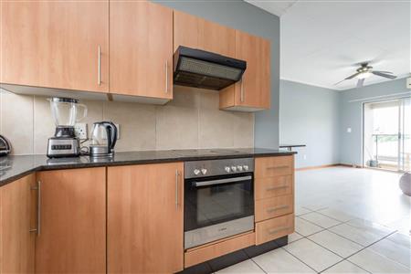 False - Apartment For Sale in Ferndale, Randburg, Gauteng - M121570