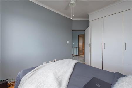 False - Apartment For Sale in Ferndale, Randburg, Gauteng - M121570