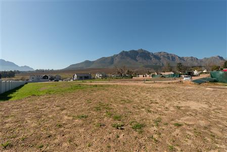 False - Vacant Land For Sale in Paradyskloof, Stellenbosch, Western Cape - M121575