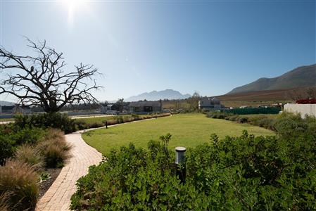 False - Vacant Land For Sale in Paradyskloof, Stellenbosch, Western Cape - M121575
