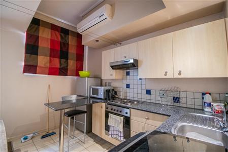 False - Apartment For Sale in Marshalltown, Johannesburg, Gauteng - M121629