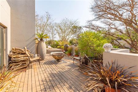 House For Sale in Fourways, Sandton, Gauteng - M114684