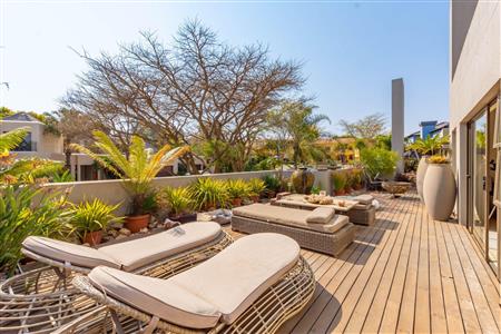 House For Sale in Fourways, Sandton, Gauteng - M114684