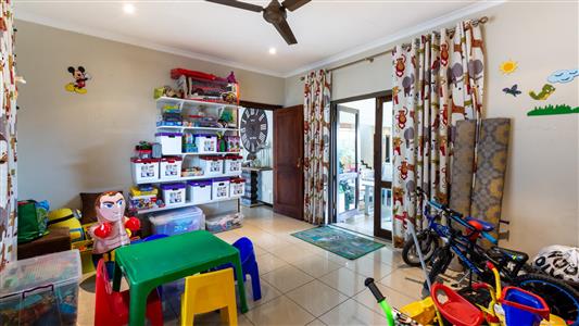 False - House For Sale in Fourways, Sandton, Gauteng - M10136