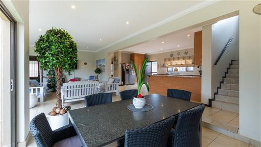 False - House For Sale in Fourways, Sandton, Gauteng - M10136