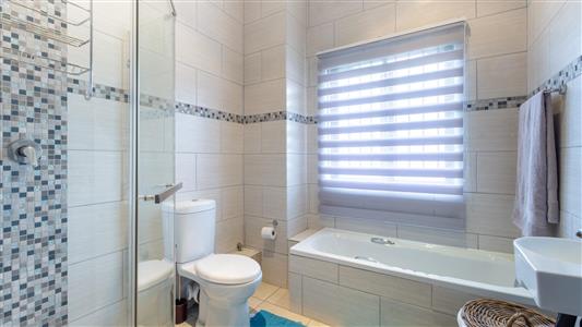 False - House For Sale in Fourways, Sandton, Gauteng - M10136