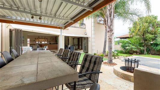 False - House For Sale in Fourways, Sandton, Gauteng - M10136