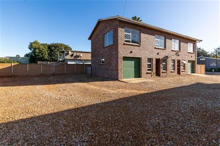 False - Apartment For Sale in Heidelberg AH, Heidelberg, Gauteng - M121850