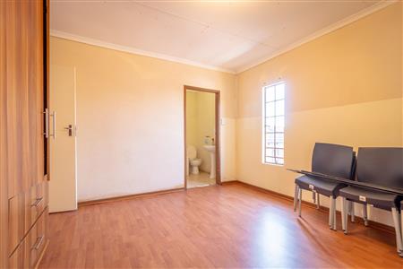 House For Sale in Tlhabane West, Rustenburg, North West - M127297