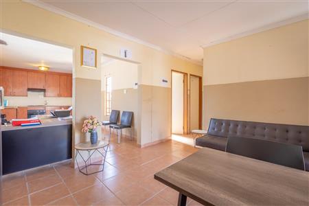 House For Sale in Tlhabane West, Rustenburg, North West - M127297