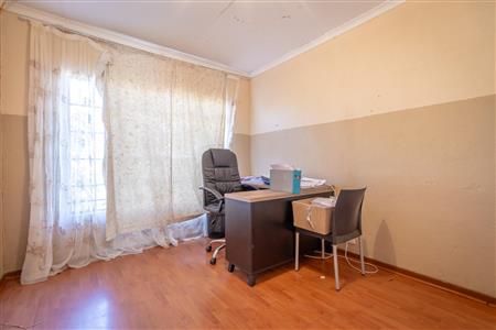 House For Sale in Tlhabane West, Rustenburg, North West - M127297