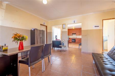 House For Sale in Tlhabane West, Rustenburg, North West - M127297