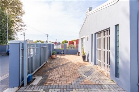 False - House For Sale in Townsend Estate, Goodwood, Western Cape - M121678