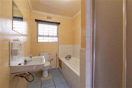 False - House For Sale in Townsend Estate, Goodwood, Western Cape - M121678