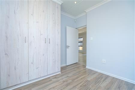 False - Apartment For Sale in Pinehaven, Krugersdorp, Gauteng - M117808