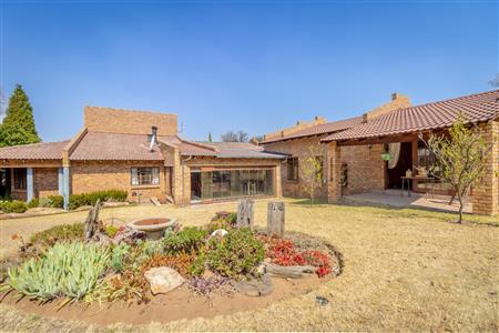 False - House For Sale in Jordaan Park, Heidelberg, Gauteng - M121766