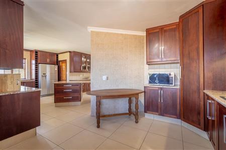 False - House For Sale in Jordaan Park, Heidelberg, Gauteng - M121766