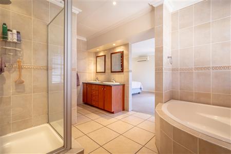 False - House For Sale in Jordaan Park, Heidelberg, Gauteng - M121766
