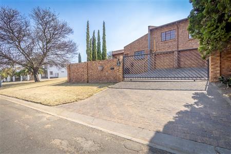 False - House For Sale in Jordaan Park, Heidelberg, Gauteng - M121766
