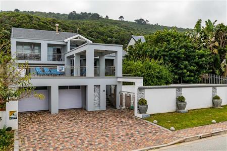 False - House Unavailable in Glentana, Groot Brakrivier, Western Cape - M121852