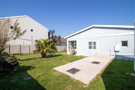 False - House For Sale in Kidds Beach, East London, Eastern Cape - M121837